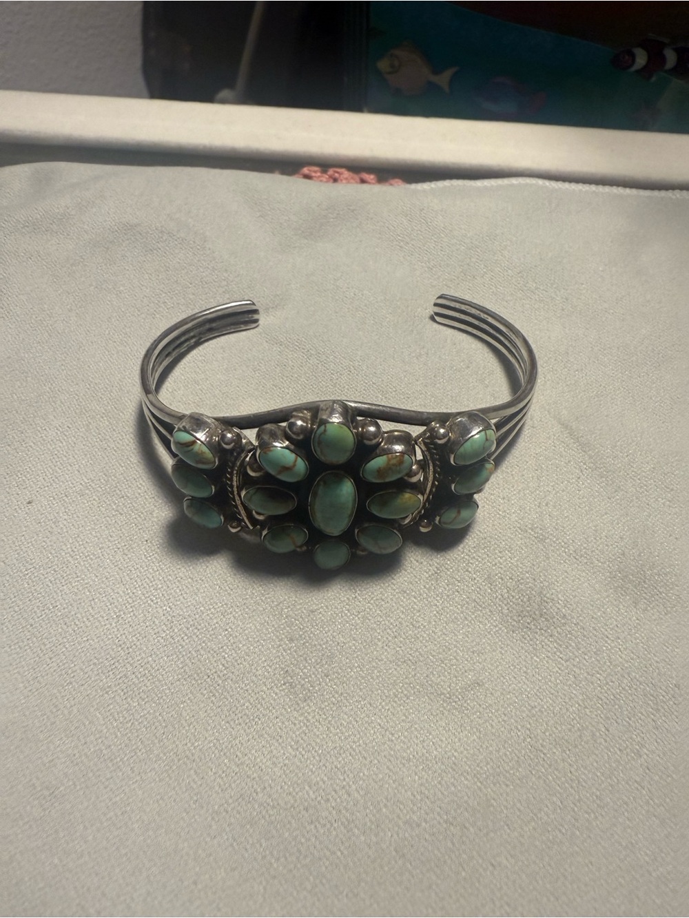 Sterling Turquoise Cluster Cuff Bracelet - green turquoise signed - Picture 3 of 6